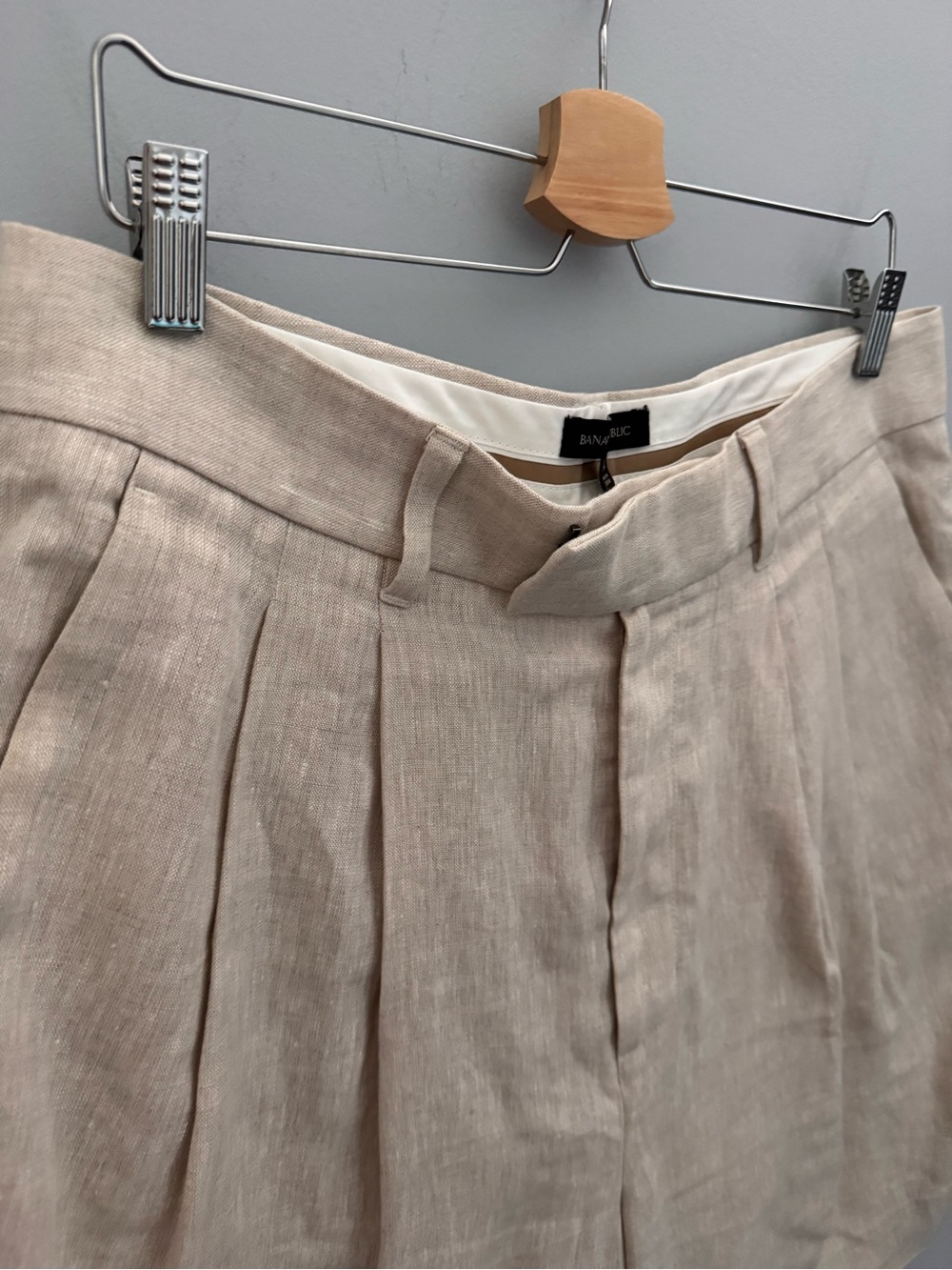 NEW Banana Republic Palma Linen Bermuda Shorts in Beige, Size 14 - Picture 6 of 12
